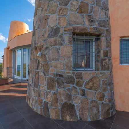 Villa Nuraghe By Searly *